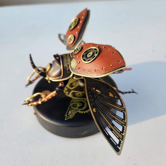 New Electric Insect Metal Desk Decor Toy Rhinoceros Beetle Flapping Wings Steam - Picture 7 of 15